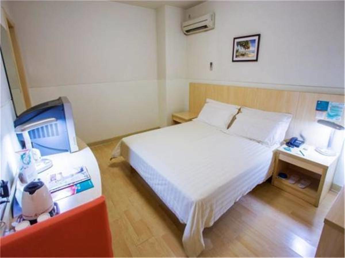 Jingjiang Inn Shanghai Hutai Road Xangai Exterior foto